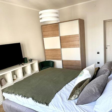 Dani City Center Apartment Belgrado Esterno foto