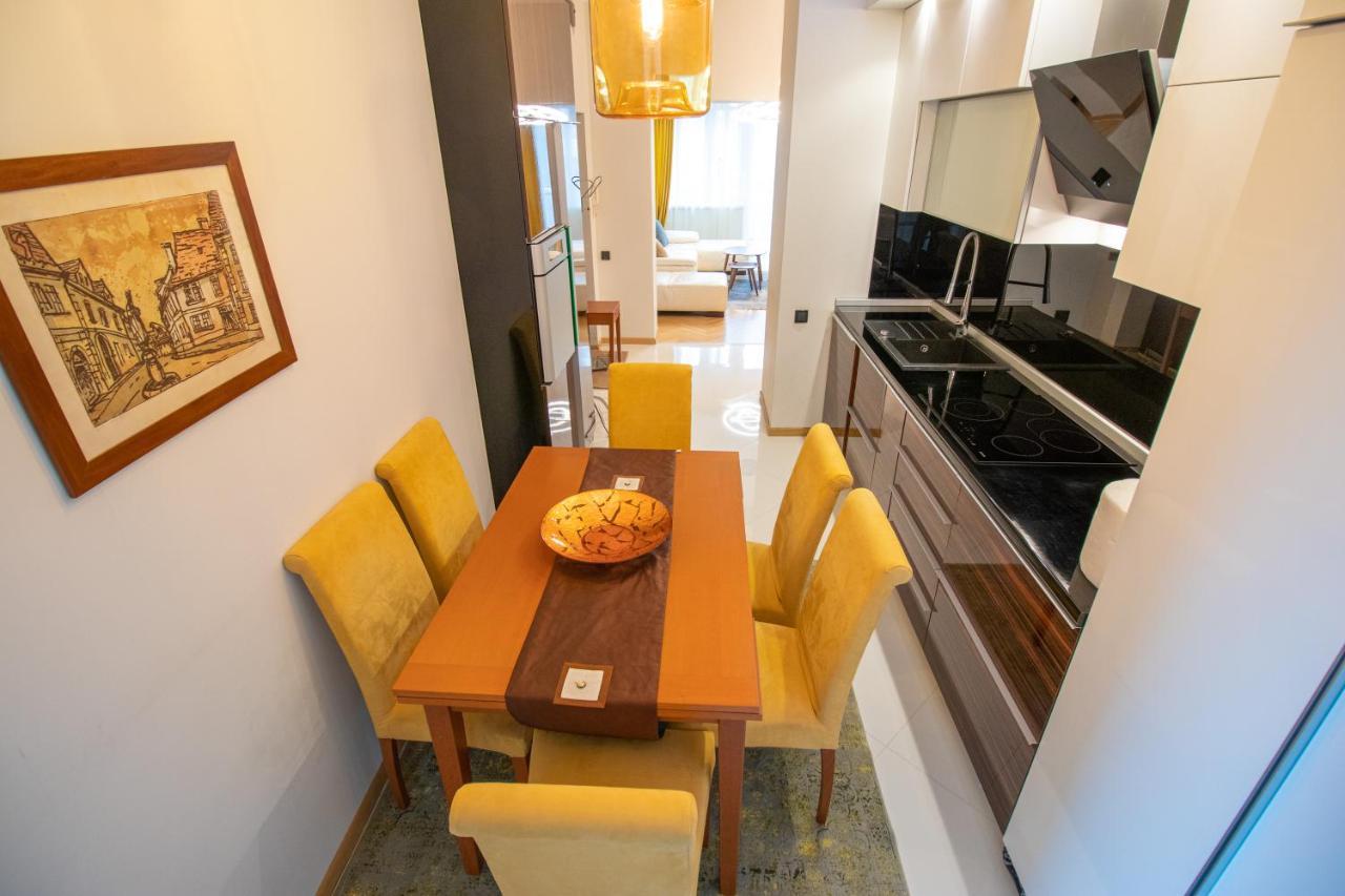Dani City Center Apartment Belgrado Esterno foto