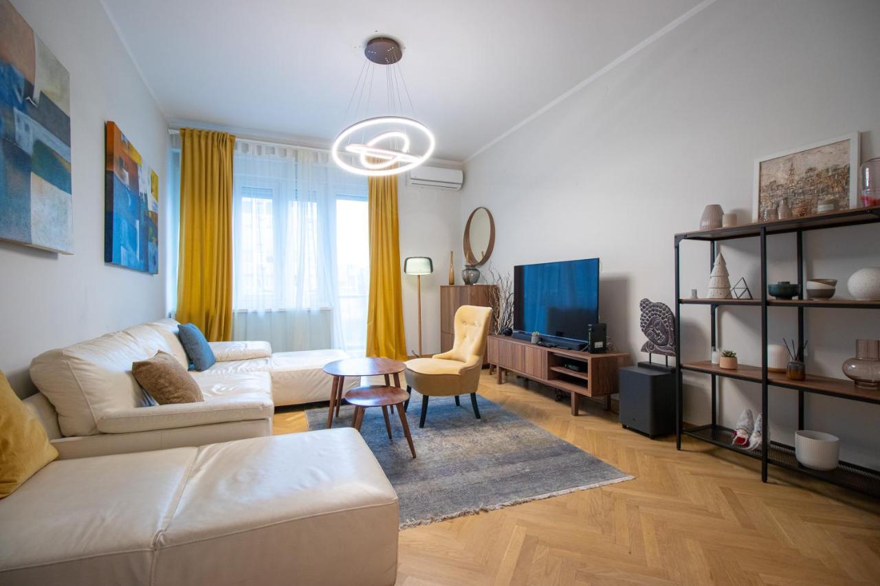 Dani City Center Apartment Belgrado Esterno foto