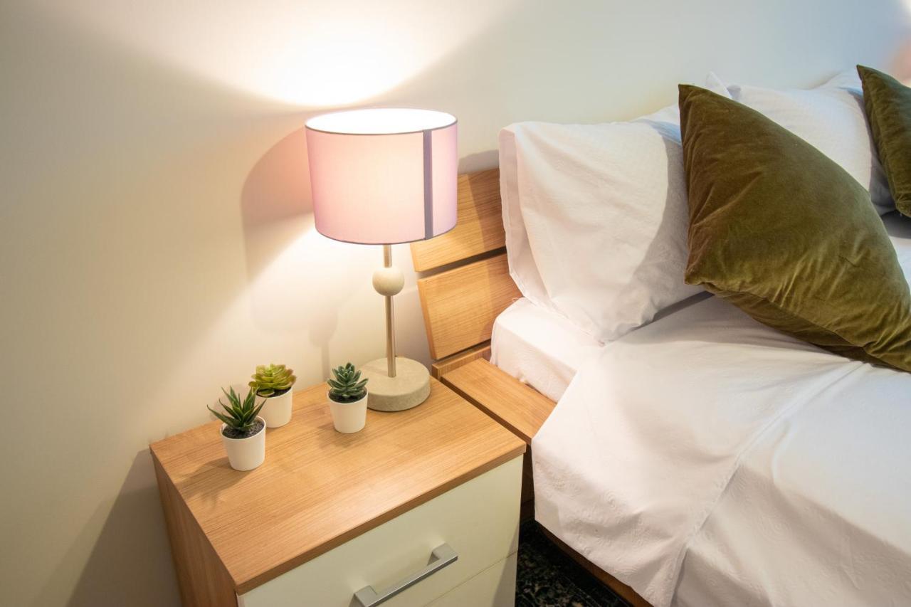 Dani City Center Apartment Belgrado Esterno foto