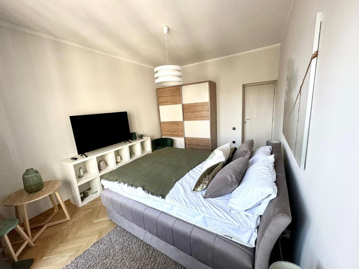 Dani City Center Apartment Belgrado Esterno foto